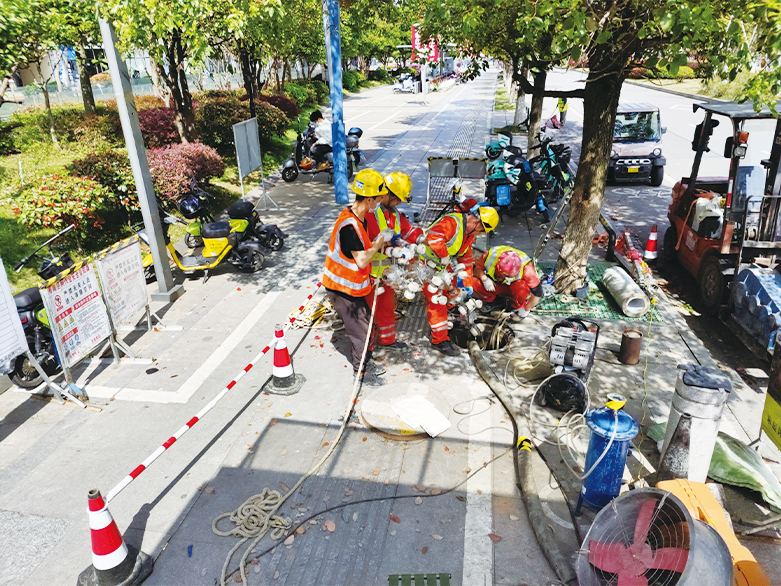  平山UV-CIPP紫外光固化修复